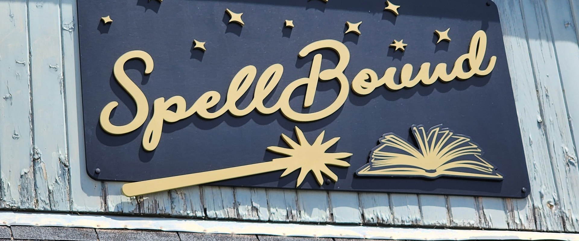 Exploring the Best Bookstores with Coffee Shops in Orange County, Florida